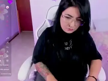 Chaturbate Live Sex Cam of heey_kitty
