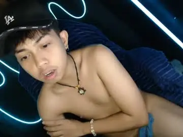 Chaturbate Free Porn Cam of itsyourcummerboy_xx