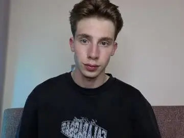 Chaturbate Live Sex Cam of cute_brian