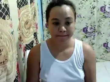 Chaturbate Nude Webcam of funluvnpinay4u