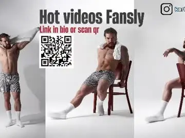 Chaturbate Live Sex Cam of karlos_murphy