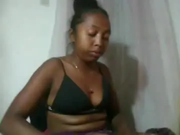 Chaturbate Watch Live Sex Cams of laqueen12