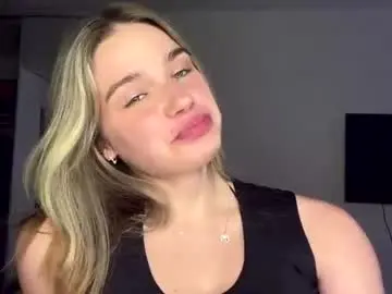 Chaturbate Sex Chat of laurineleconey