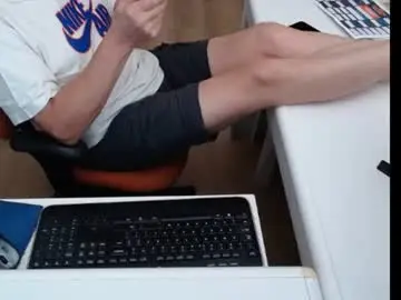 Chaturbate Live Sex Cam of dutchpornking2