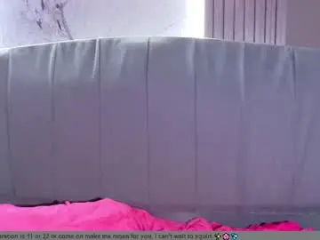 Chaturbate Nude Webcam of serena_sex31