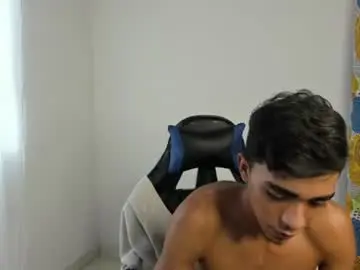 Chaturbate Nude Webcam of alienbigcock_01
