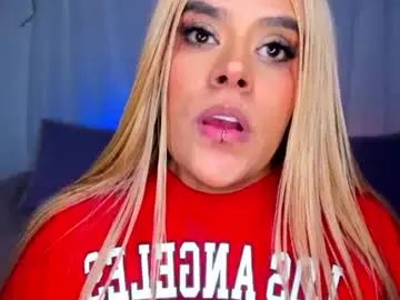 Chaturbate Live Sex Cam of sofiaacortes
