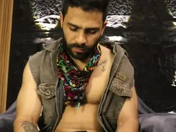 Chaturbate Best live sex cam show of leo_diaz01