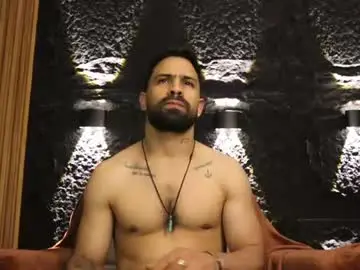 Chaturbate Nude Webcam of leo_diaz01