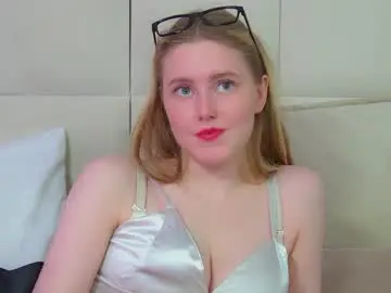 Chaturbate Best live sex cam show of lexireadway
