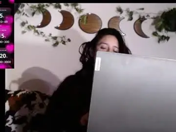 Chaturbate Nude Webcam of exoticdream18