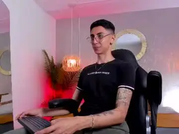 Chaturbate Adult Webcams of gio_carangi