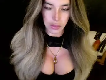 Chaturbate Free Porn Cam of sizzling_cassie130