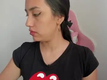 Chaturbate Live Sex Cam of karely_sweet_