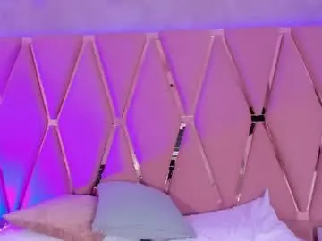 Chaturbate Live Sex of isa_blue1