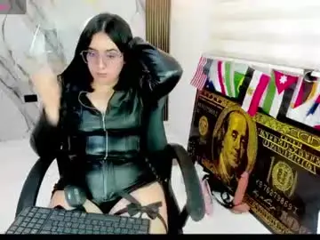 Chaturbate Watch Live Sex Cams of queen_findom1