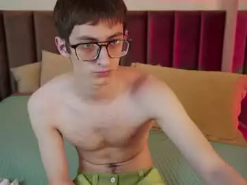 Chaturbate Best live sex cam show of ronbevs