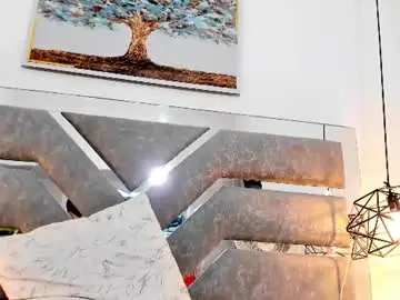 Chaturbate Live Sex Cam of slut_milf_