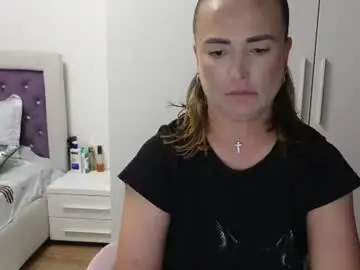 Chaturbate Watch Live Sex Cams of beyoncedoll
