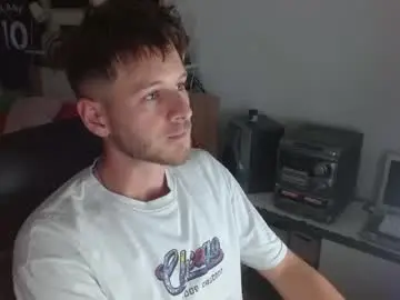 Chaturbate Live Sex Cam of freddy_star