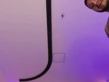 Chaturbate Watch Live Sex Cams of mr_mikee_
