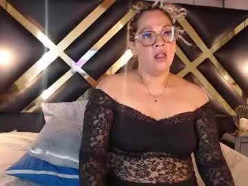 Chaturbate Live Sex Cam of samira_lennox