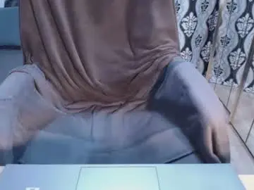 Chaturbate Free Live Porn of nicky_38hhugetits
