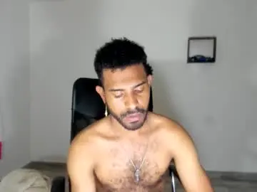 Chaturbate Live Sex Cam of bruce_1111
