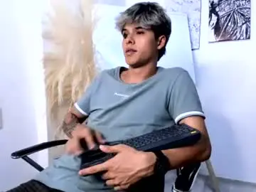 Chaturbate Live Sex Cam of rio_miller