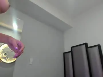 Chaturbate Free Porn Cam of afroditaa_03