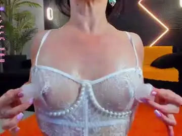 Chaturbate Live Sex Cam of shanita_aura