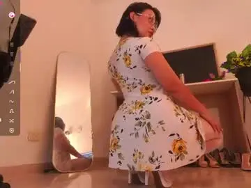 Chaturbate Free Live Porn of laura_zans_