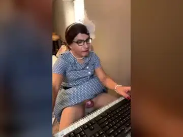 Chaturbate Adult Video Chat of missnicolenicolenicole