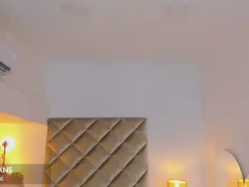 Chaturbate Free Live Porn of malaia_hills