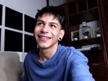 Chaturbate Adult Webcam of austin_falcon