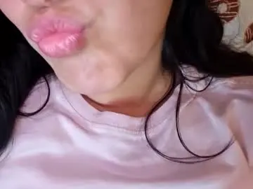 Chaturbate Live Sex Cam of simonesighren