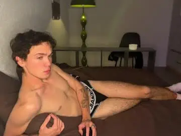 Chaturbate Best live sex cam show of xavier_200