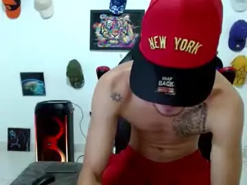 Chaturbate Live Porn of liam_andres12