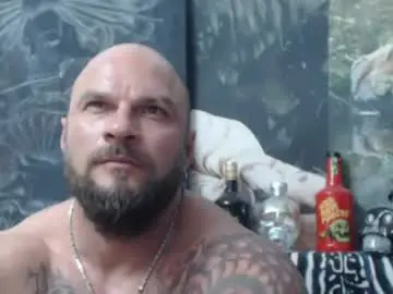 Chaturbate Live Sex Cam of viking_me
