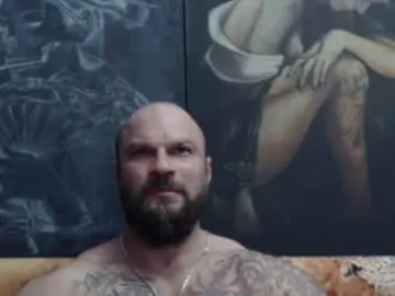 Chaturbate Live Sex of viking_me