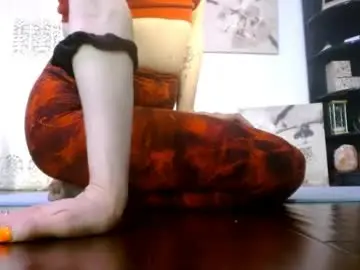 Chaturbate Live Sex Cam of bombshellbaeby