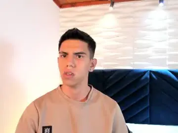 Chaturbate Live Sex of lucca_moreti