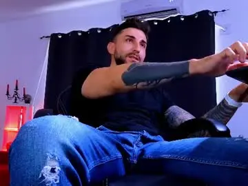 Chaturbate Adult Webcams of mightyaaron