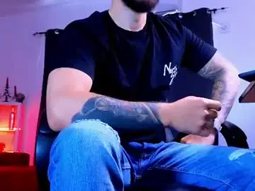 Chaturbate Live Sex Cam of mightyaaron