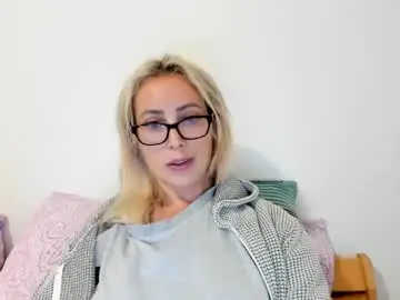 Chaturbate Live Sex Cam of missy_matrix
