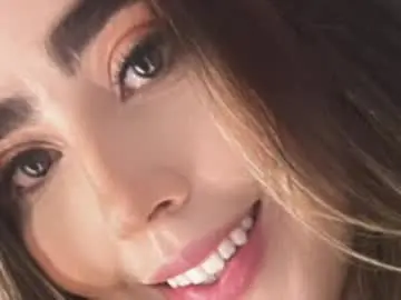 Chaturbate Sex Chat of emi_royse