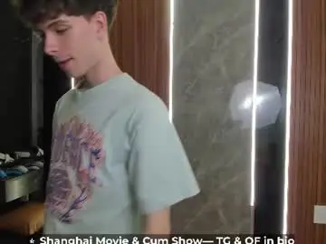 Chaturbate Free Porn Cam of calvin_loves_you