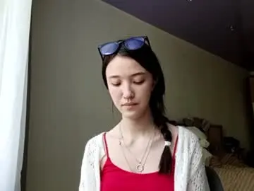 Chaturbate Watch Live Sex Cams of elouisevallian