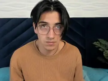 Chaturbate Nude Webcam of andyjoy_