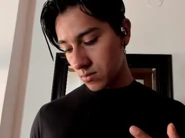 Chaturbate Free Live Porn of andyjoy_
